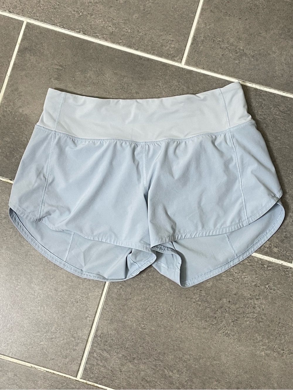 Lululemon Speed Up Short Long *4" size 6